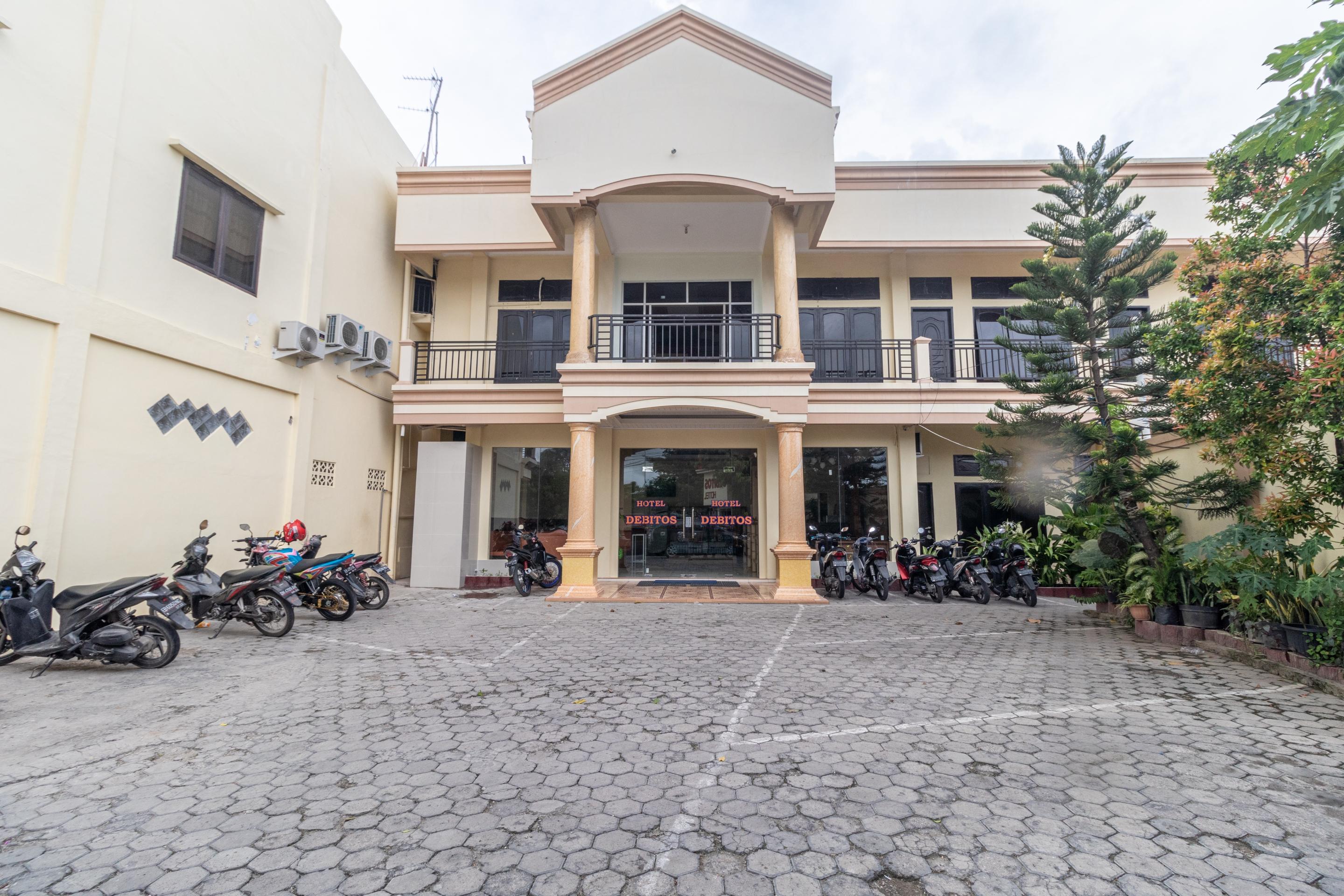 Oyo 2518 Wilma Hotel II Premier Kupang  Buitenkant foto